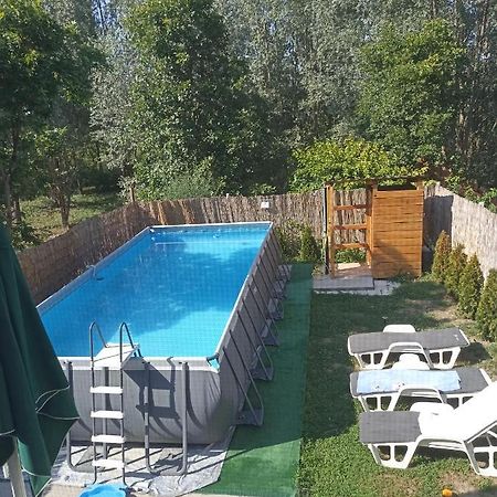 Vikendica Apartments Dunav Ms Celarevo ภายนอก รูปภาพ