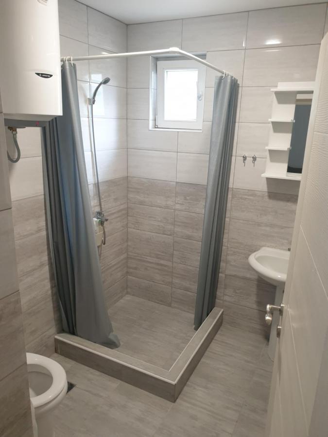 Vikendica Apartments Dunav Ms Celarevo ภายนอก รูปภาพ