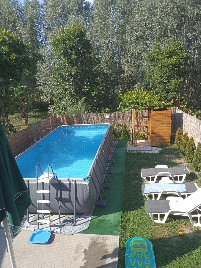 Vikendica Apartments Dunav Ms Celarevo ภายนอก รูปภาพ