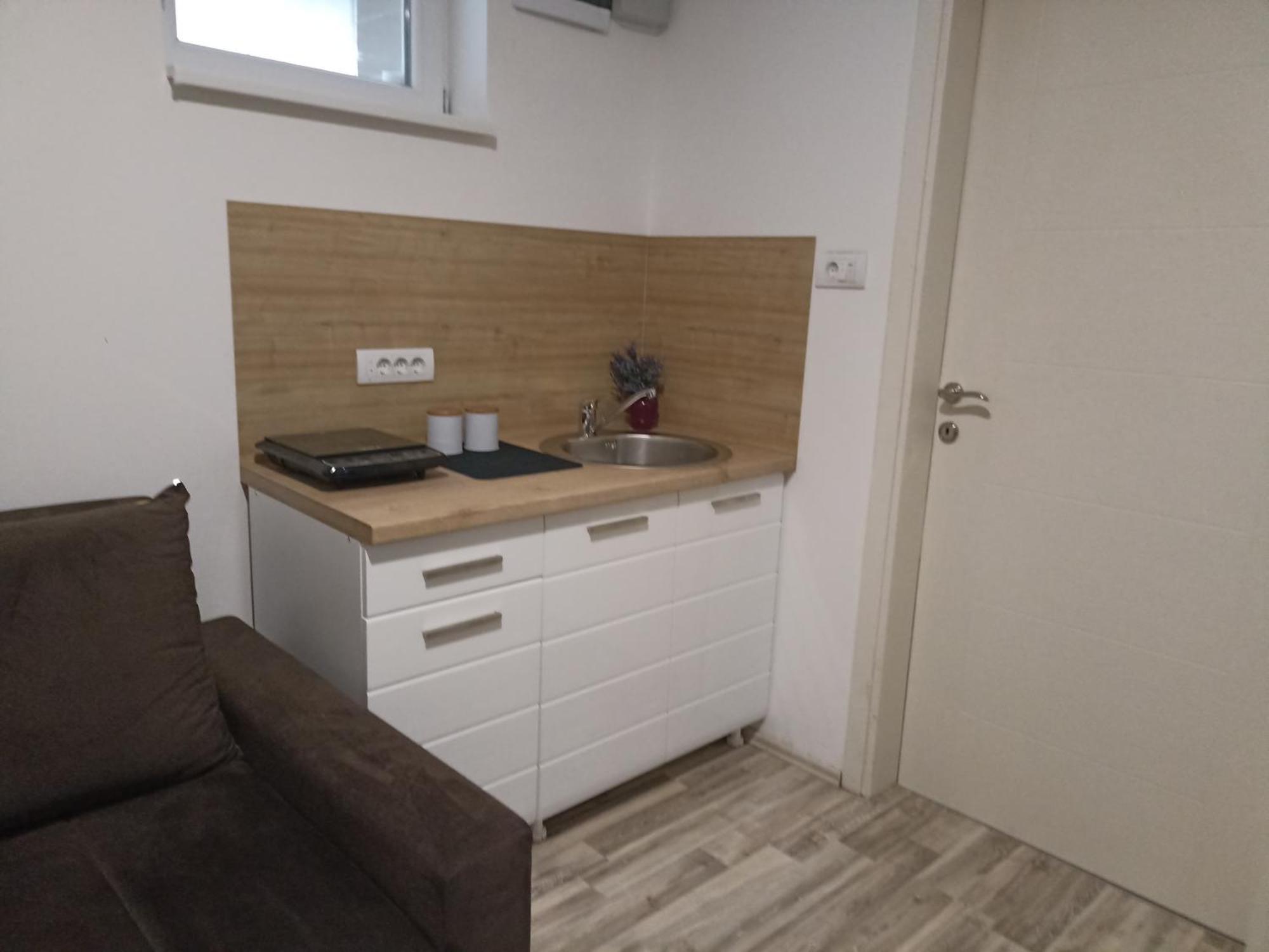 Vikendica Apartments Dunav Ms Celarevo ภายนอก รูปภาพ